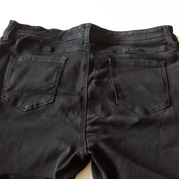 Torrid Black Sateen Stretch Mid Rise Luxe Skinny Jeans - Picture 3 of 6